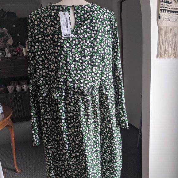 NWT MATERNITY FLORAL LONG SLEEVES - Picture 3 of 8